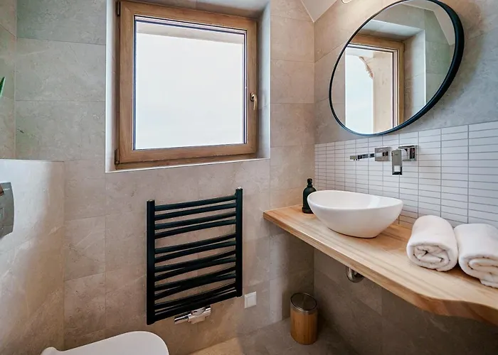 Osada Wichrowka * Dursztyn